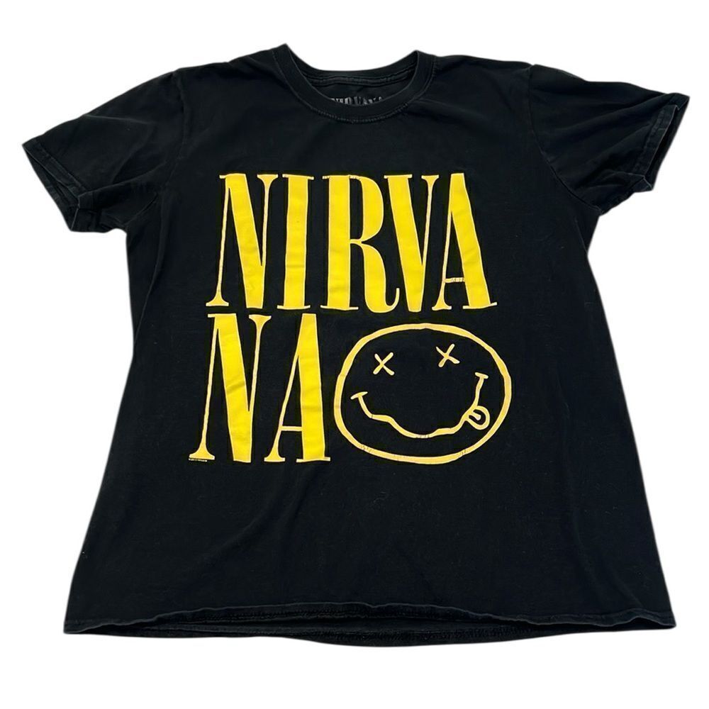Nirvana women’s size medium short sleeve band tshirt EUC